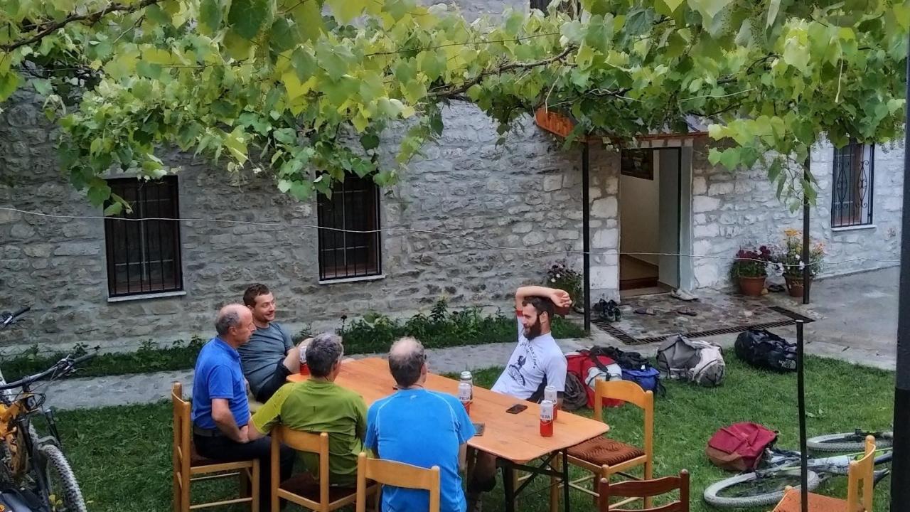Guesthouse Shtini Fshat Екстериор снимка