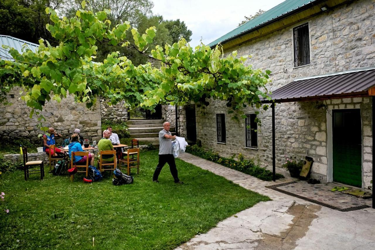 Guesthouse Shtini Fshat Екстериор снимка