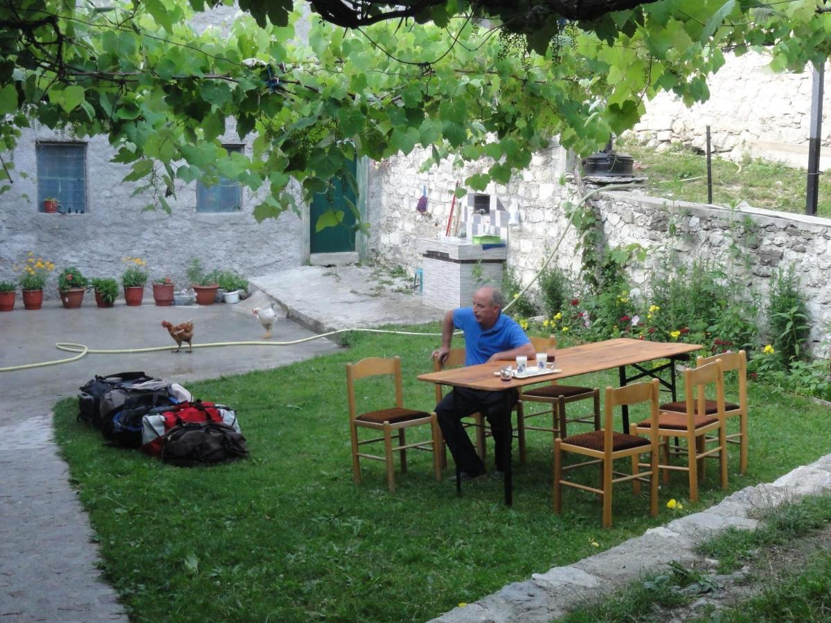 Guesthouse Shtini Fshat Екстериор снимка